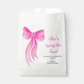 Pink Bow She's Tying the Knot Bridal Shower  Bedankzakje (Voorkant)