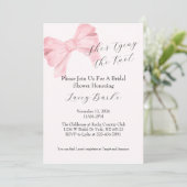 Pink Bow Tying the Knot Bridal Shower Invitation - Kaart (Staand voorkant)