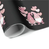 Pink Buffalo Plaid Heart Gnomes Valentijnsdag Cadeaupapier (Rol Hoek)
