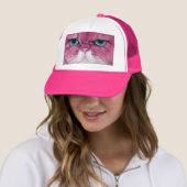 PINK CAT FIERCE LOOK CAT EYS, FUN PINK CAT TRUCKER PET (In situ)