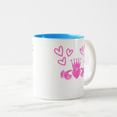 Pink Claddagh Coffee Mug Tweekleurige Koffiemok (Voorkant rechts)