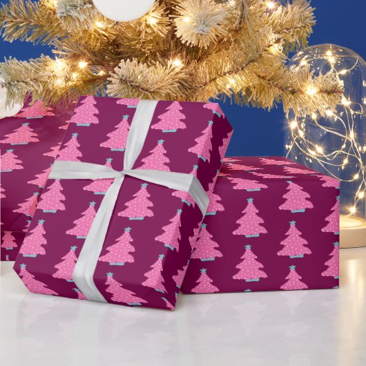 Pink Contemporary Christmas Trees Cadeaupapier (Feestdagen)
