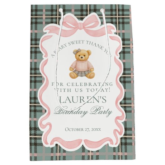 Pink Coquette Bow Bear Tartan Birthday Favors Medium Cadeauzakje (Voorkant)