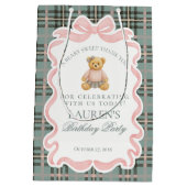Pink Coquette Bow Bear Tartan Birthday Favors Medium Cadeauzakje (Achterkant)