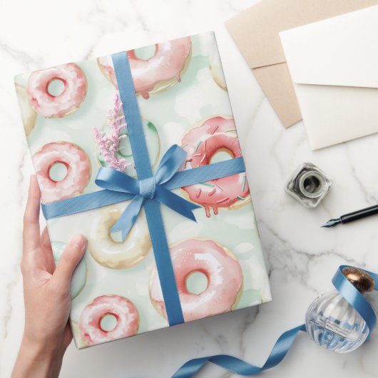 Pink Cream Donuts Birthday Cadeaupapier (Geschenken)