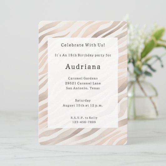 Pink Cream Zebra Animal Print Verjaardag Kaart (Staand voorkant)