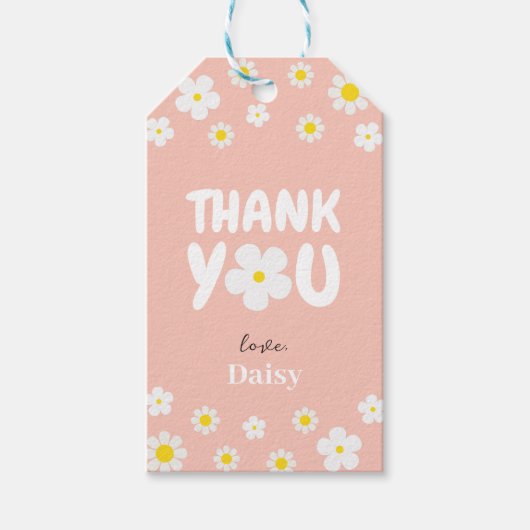Pink Cute Daisy Script Dank u Verjaardagsgunst Cadeaulabel (Voorkant)