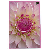 Pink Dahlia Petals Floral Macro Foto Medium Cadeauzakje (Voorkant)