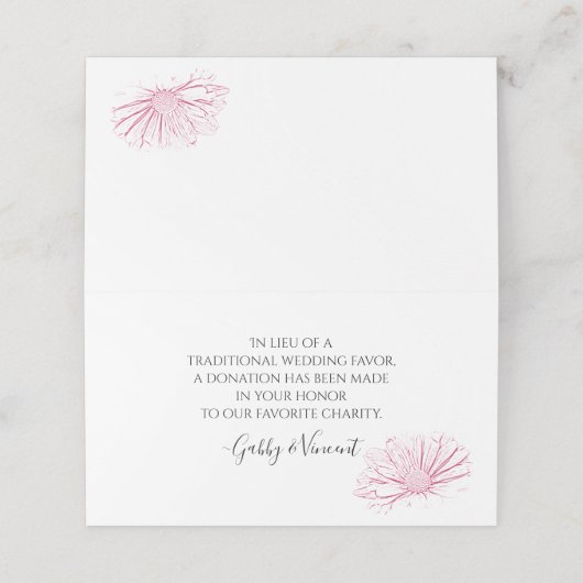 Pink Daisy Effect Floral Wedding Charity Favors Plaatskaartje (Buitenkant ongevouwen)