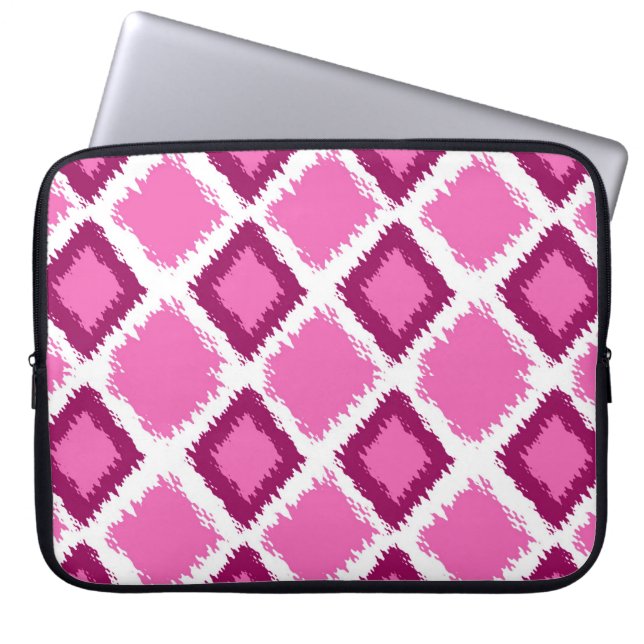 Pink Diamond Ikat Pattern Laptop Sleeve (Voorkant)