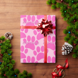 Pink Dog Paw Print Aangepaste naam Cadeaupapier