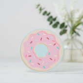 PINK DONUT BIRTHDAY INVITATIE KAART (Staand voorkant)