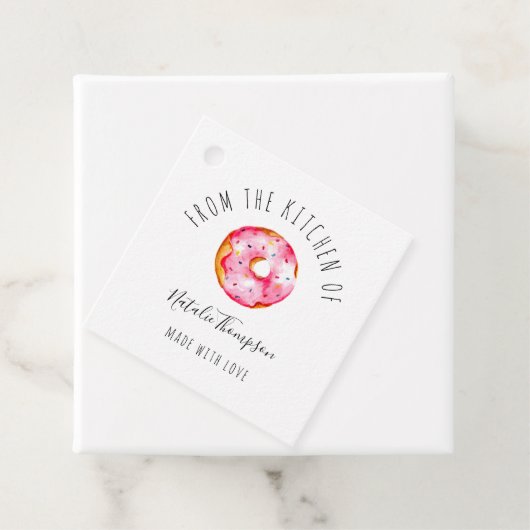 Pink Donut From the Kitchen of Baking Homemade Bedankjes Labels (In situ)