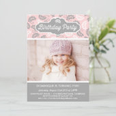 PINK EN GRAY FLORAL PATTERN BIRTHDAY INVITATION KAART (Staand voorkant)