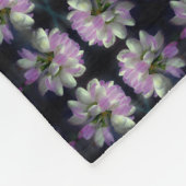 Pink en White Flower Close Up Pattern Fleece Deken (Hoek)