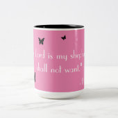 Pink Faith Mok (Center)