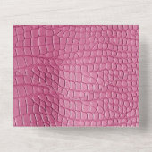 Pink Faux Alligator Animal Baby shower All In One Uitnodiging (Achterkant)