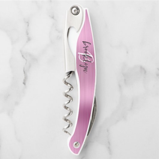 Pink Faux Brushed Metal Monogram Script Kurkentrekker (Voorkant)