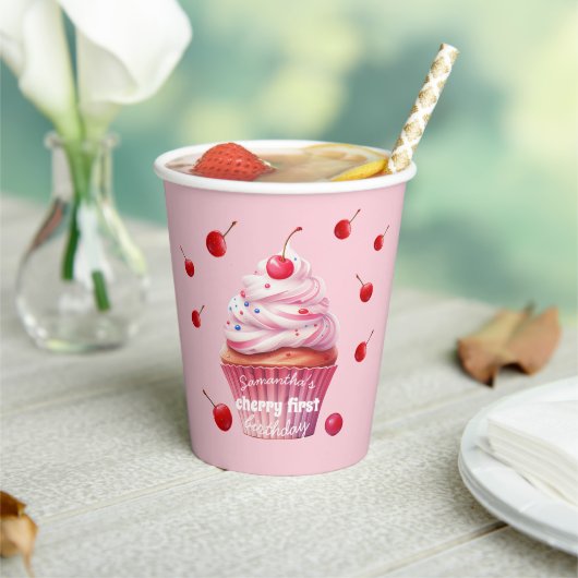 Pink First Cherry & Cupcake Birthday Party Papieren Bekers (Insitu)