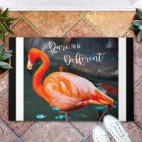 Pink Flamingo Durf anders te zijn Citaat Script