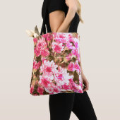 Pink Floral Bloom Pattern – Soft Botanical Design Tote Bag (Dichtbij)