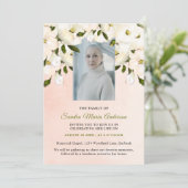 Pink Floral Funeral Photo Celebration life Invite Bedankkaart (Staand voorkant)