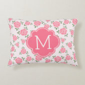 Pink Floral Pattern Monogrammed Accent Kussen (Voorkant)