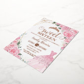 Pink Floral Princess Dress Sweet 16 Rose Gold Folie Uitnodiging (Gedraaid)