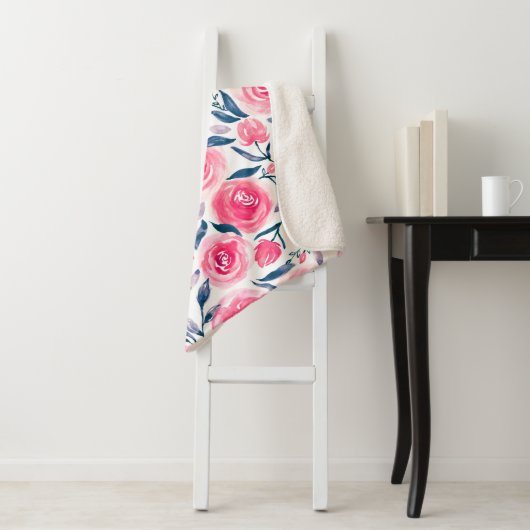 Pink Floral Waterverf Roos Patroon Sherpa Deken (In situ)