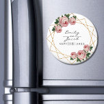Pink Floral Wed Elegant Gold Glitter Geometric Magneet<br><div class="desc">Wedding magneet. Het ontwerp is voorzien van een elegant faux goud glitter geometrisch lijst patroon. Bekleed met roze roze rozen en bladgroen op twee hoeken. Pas deze sjabloon aan om uw gegevens toe te voegen. Klik om verder aan te passen om meer veranderingen aan te brengen. Alles is aanpasbaar. De...</div>
