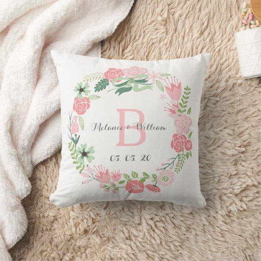 Pink Floral Wreath Personalized Wedding Pillow Kussen (Deken)