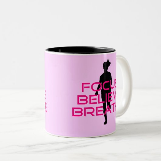 Pink Focus Believe Breathe Tweekleurige Koffiemok (Voorkant rechts)