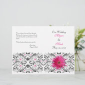 Pink Gerber Daisy Floral Wedding Programme (Staand voorkant)