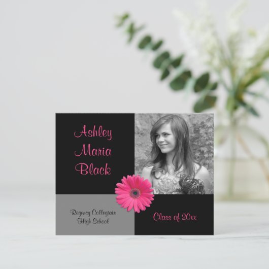 Pink Gerbera Daisy Funky Photo Afstuderen Kaart (Staand voorkant)