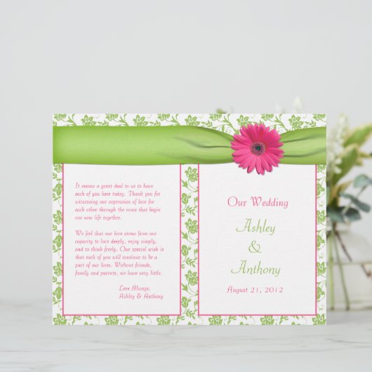 Pink Gerbera Daisy Green Floral Wedding Programme (Staand voorkant)