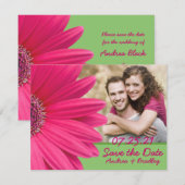 Pink Gerbera Daisy Green Photo Wedding Save The Date (Voorkant / Achterkant)