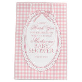 Pink Gingham Coquette Bow Baby Shower Favors Medium Cadeauzakje (Achterkant)