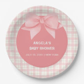 Pink Gingham Plaid Bow Baby shower Papieren Bordje (Voorkant)