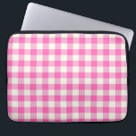 Pink Gingham Plaid Cottagecore Laptop Sleeve<br><div class="desc">Moderne lente picknick trend,  met gingham geruite tartan patroon in hete roze en witte kleuren.</div>