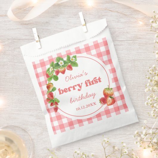 Pink Gingham Strawberry Verjaardag Bedankzakje (Geknipt)