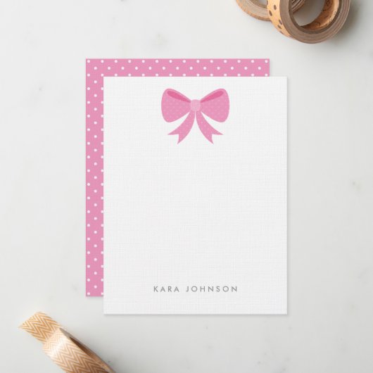 Pink Girly Polka Dot Bow Monogram Stationery Notitiekaartje (Voorkant / Achterkant in situ)