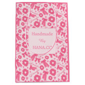 Pink Girly Scrunchies Pattern Cute Hair Accessory Medium Cadeauzakje (Voorkant)