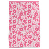 Pink Girly Scrunchies Pattern Cute Hair Accessory Medium Cadeauzakje (Achterkant)