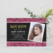 Pink Glitter Sweet 16 foto verjaardag uitnodiging (Staand voorkant)