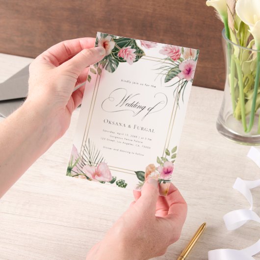 Pink Gold Tropical Beach Destination Wedding Vellum Uitnodigingen (Draagbaar)