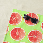 Pink Grapefruit Slicten Pattern Strandlaken (In situ)