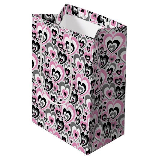 Pink Grey Black Hearts Pattern. Gift Bag Medium Cadeauzakje (Achterkant Gekanteld)