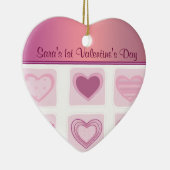Pink Hearts Baby's eerste Valentijnsdag foto Keramisch Ornament (Rechts)