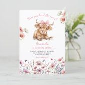 Pink Heifer Bull Floral Birthday Invitation Kaart (Staand voorkant)