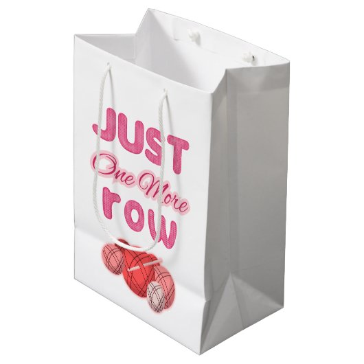 Pink Just One More Row Knitting Medium Cadeauzakje (Voorkant Gekanteld)